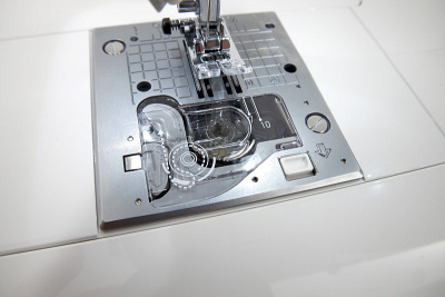 Juki HZL-F700 019